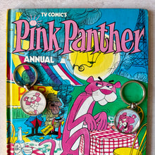 Load image into Gallery viewer, Pink Panther Annual Keyring 1979