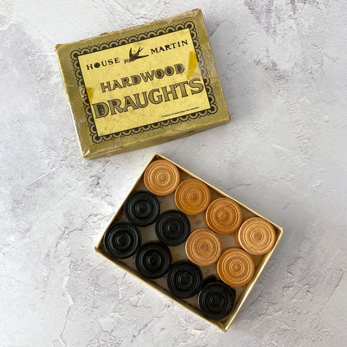 Hardwood Draughts by House Martin in a box (one damaged).