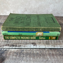 Load image into Gallery viewer, Stack of mixed vintage books (The Wind in the Willows etc)